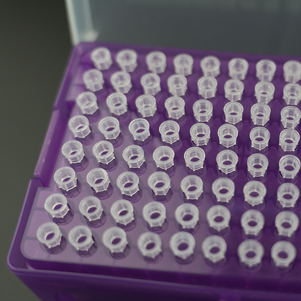 Qiujing Bez źródła ciepła, w workach, w stojakach, przezroczyste, o niskiej rentowności, laboratoryjne końcówki do pipet Qiujing Bez źródła ciepła, w workach, w stojakach, przezroczyste, o niskiej rentowności, laboratoryjne końcówki do pipet